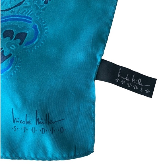 Nicole Miller Studio 100% Silk Scarf - Picture 3 of 7